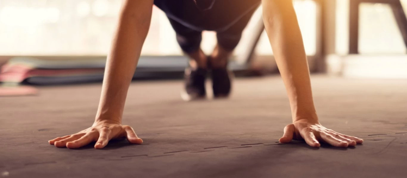 Αυτή είναι η άσκηση που γυμνάζει περισσότερο από το 85% των μυών του σώματος